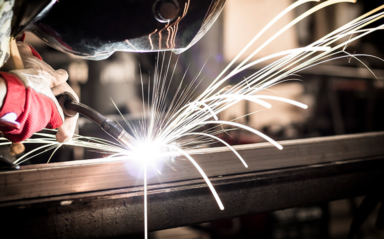 Por qué el acero es la elección ideal en la carpintería metálica