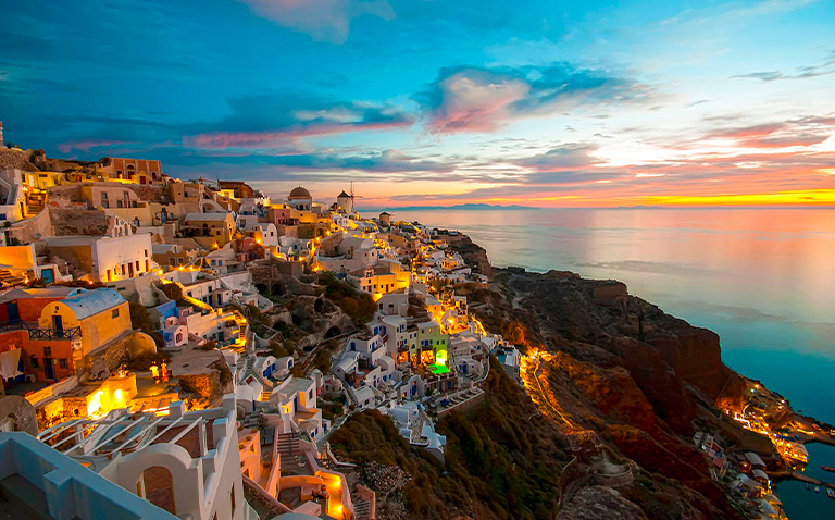 Santorini, Grecia: Un paraíso en el corazón del mediterráneo